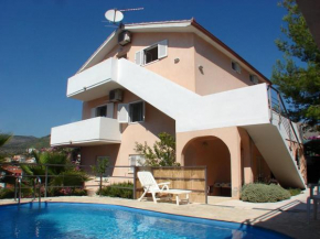 Family friendly apartments with a swimming pool Seget Vranjica, Trogir - 14409